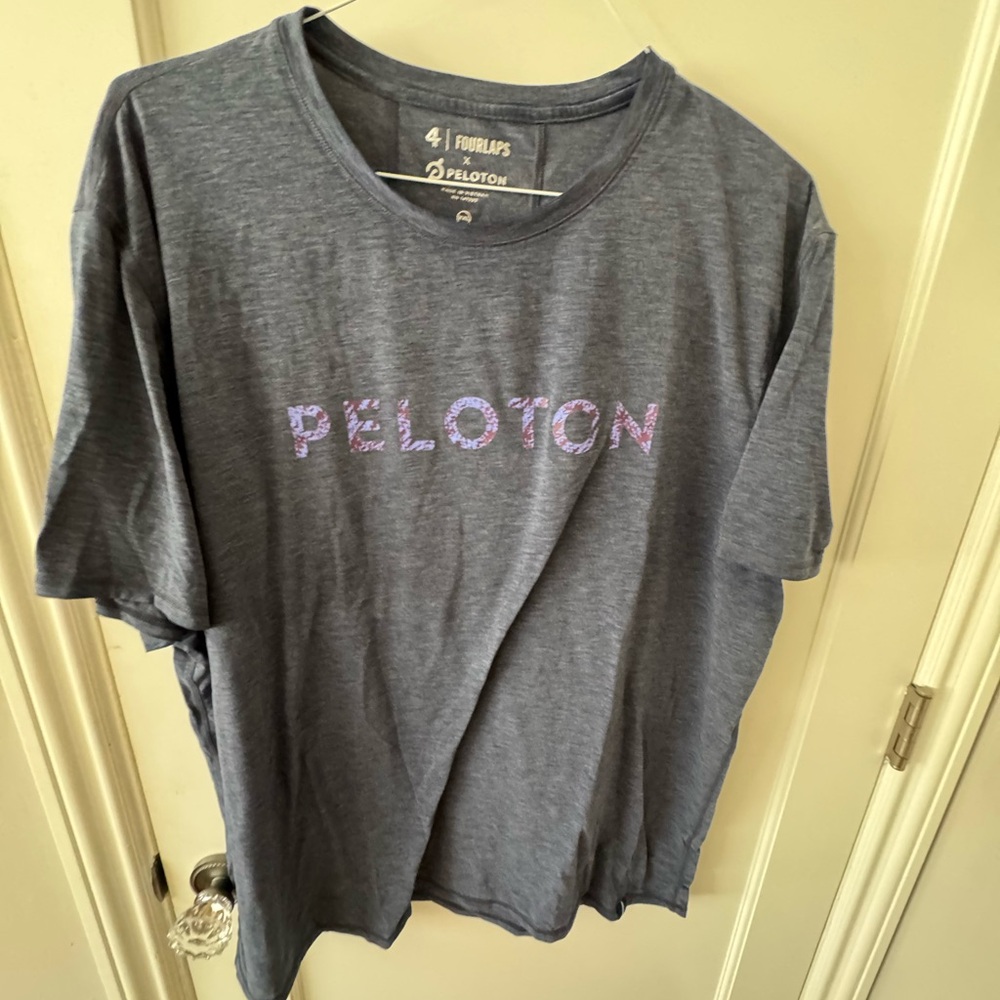 4Laps Peloton Shirt XXL like new